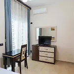 Alba 4*