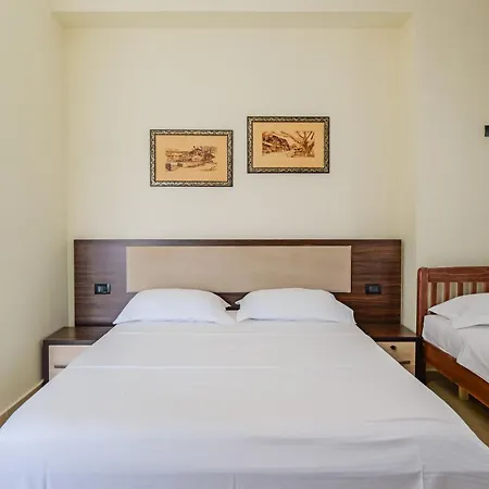 Alba Hotel 4*