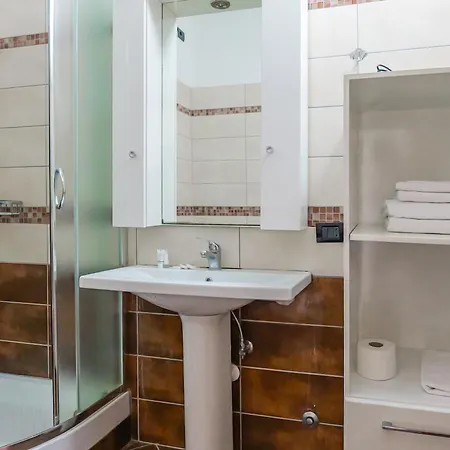 Alba Hotel Shëngjin
