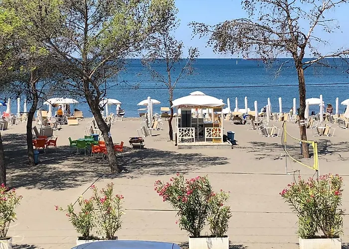 Alba فندق Shëngjin